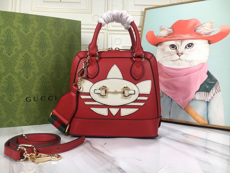 Gucci Handbags 252